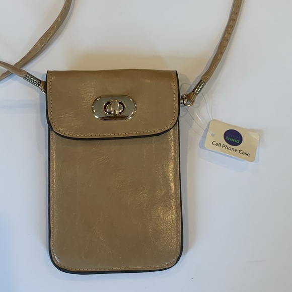 NWT Tan Faux Leather Small Cell Phone Case Crossbody Bag Purse - Picture 1 of 6